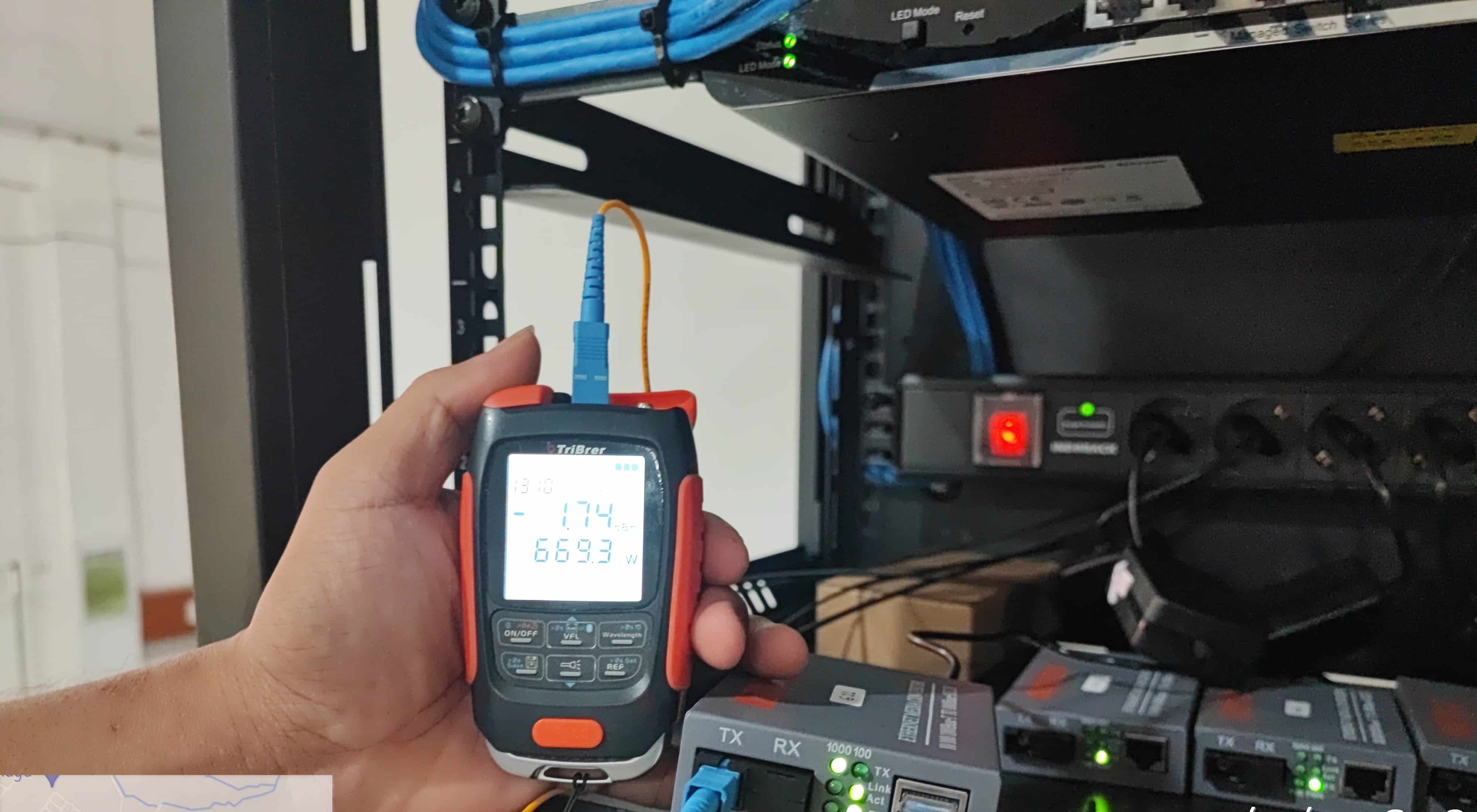 Splicing dan Terminasi ODB Optik Telco Energi Indonesia