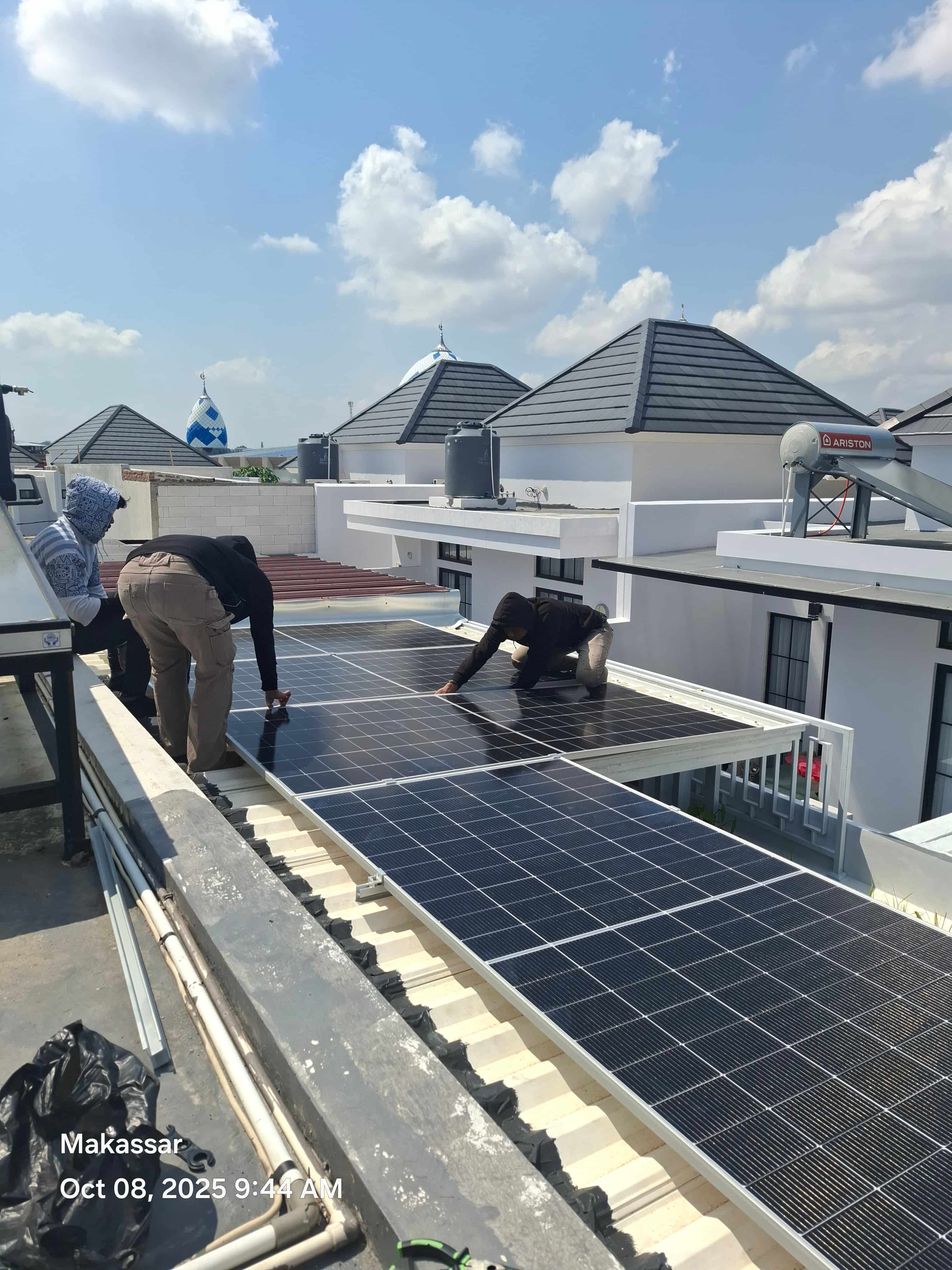 PLTS Off-Grid Area Terpencil Telco Energi Indonesia